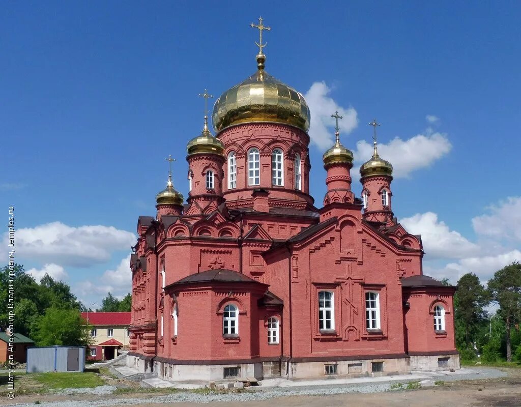 Тагил павловских. Город нижний тагил свердловская область. Николо-павловское свердловская область церковь. Сырость снег. Церковь в николо павловское нижний тагил.