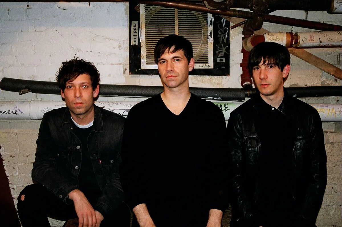 The soft moon exister. Moon soft logo. The soft moon the soft moon. The soft moon the soft moon. Luis vazquez soft moon.