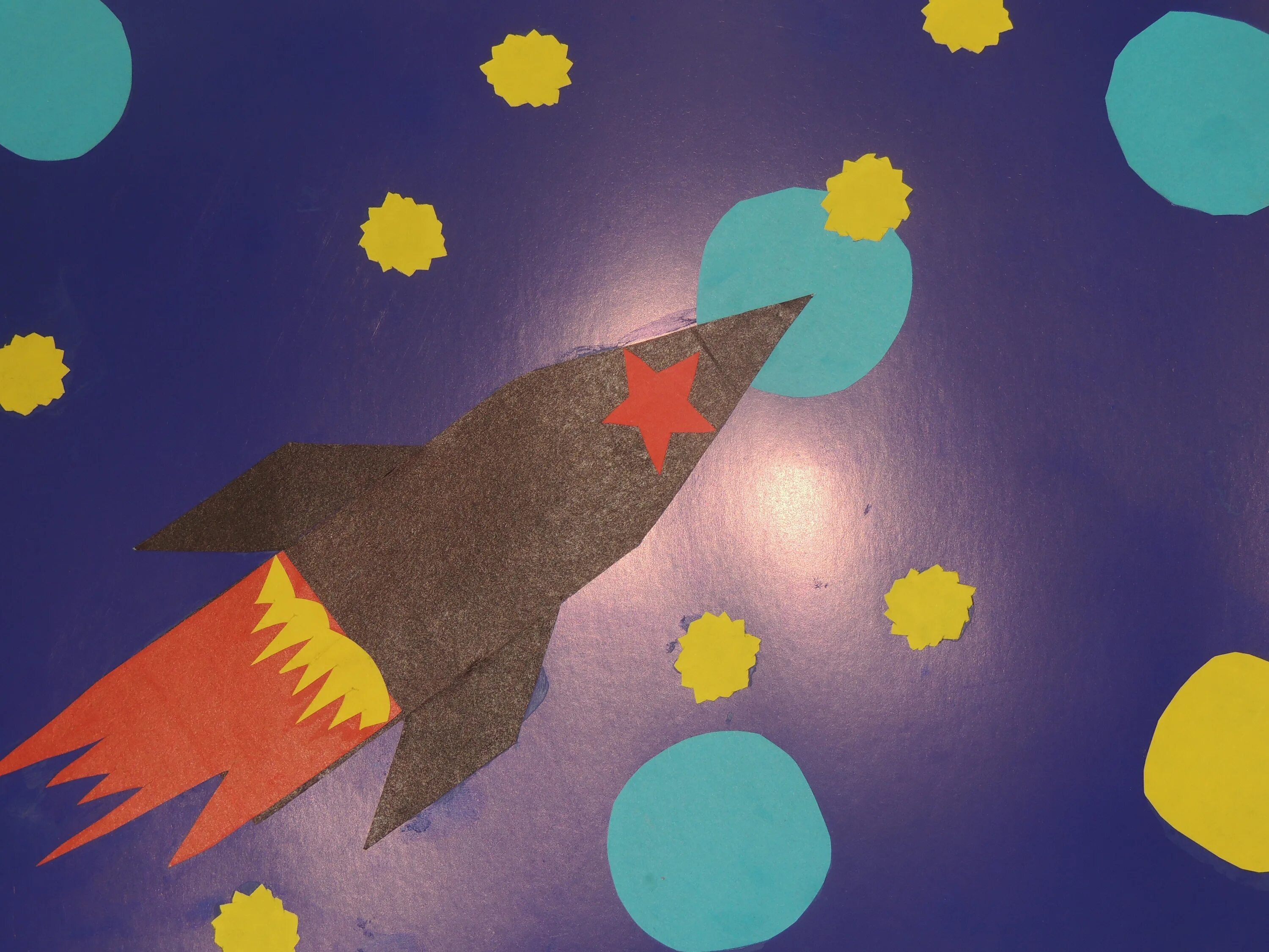 аппликация самолет в средней группе. аппликация полёт на луну подготовительная группа. аппликация в ср. аппликация в средней группе. аппликация в подготовительной группе на тему перелетные птицы.