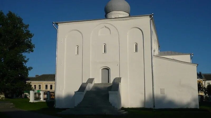 церковь успения пресвятой богородицы великий новгород. храм успения богородицы в колмово великий новгород. церковь параскевы пятницы в новгороде. церковь успения богородицы великий. храм успения богородицы в колмово великий новгород.