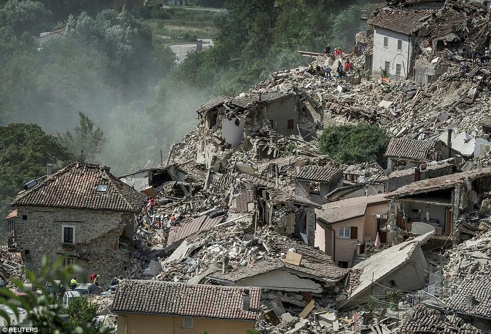 Disasters pictures. Землетрясение в Италии 2016. Антакья землетрясение. Зелетряс. Землятрясении.