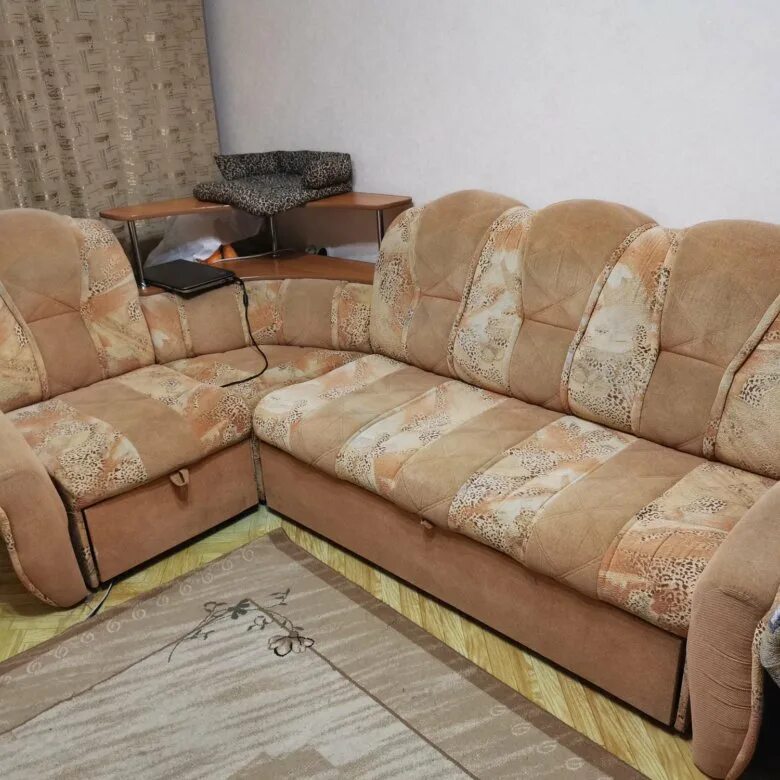 авито кемерово. диван кемерово на сотке. мягкая мебель калтан осинники. диван кровать кемерово. диван с двумя креслами рыжий.