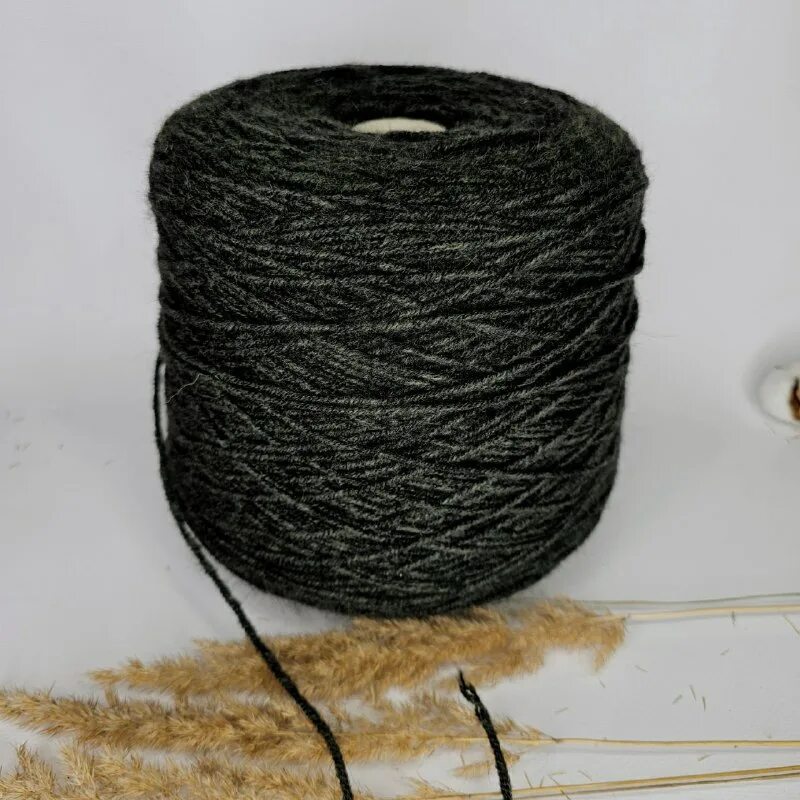 Донегал donegal пряжа 5585. Ферстэйд бинт эластичный с застежкой велкро. Шерстяной клубок. Застежка велкро на эластичном бинте. Шерстяной клубок.