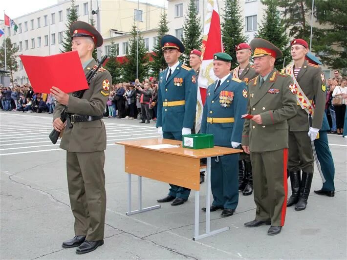 Нви внг рф. Новосибирский институт войск национальной гвардии. НВИ Яковлева. Новосибирский институт войск национальной гвардии выпуск. НВИ войск национальной гвардии.