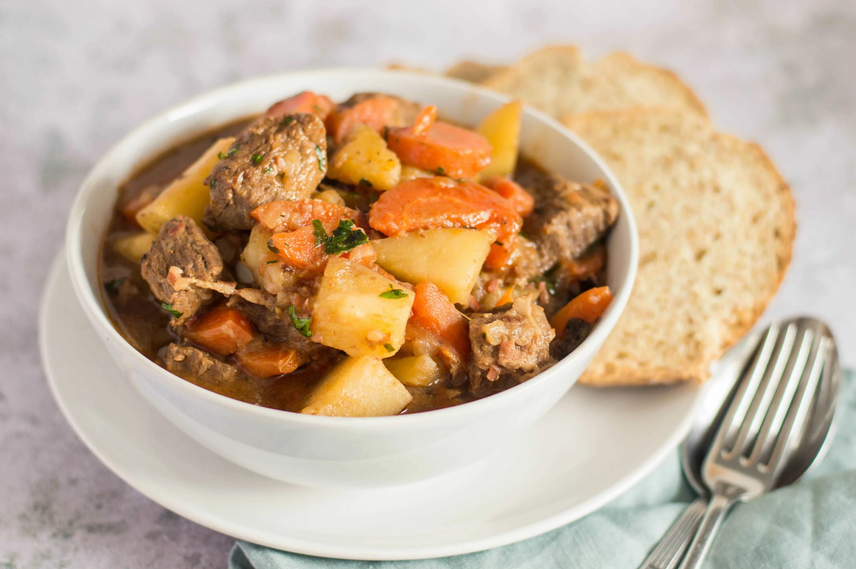 Ирландское рагу Джерома. Рагу по ирландски. Жаркое из говядины Irish Stew. Рагу Айнтопф