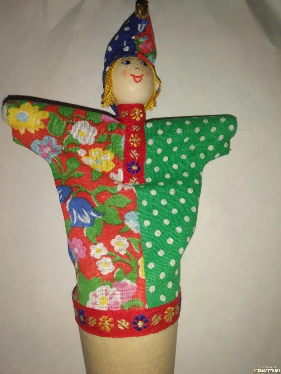 масло из зелени петрушки и укропа. кукла бибабо петрушка. петрушка кукла. петрушка кукла. петрушка игрушка для детей.