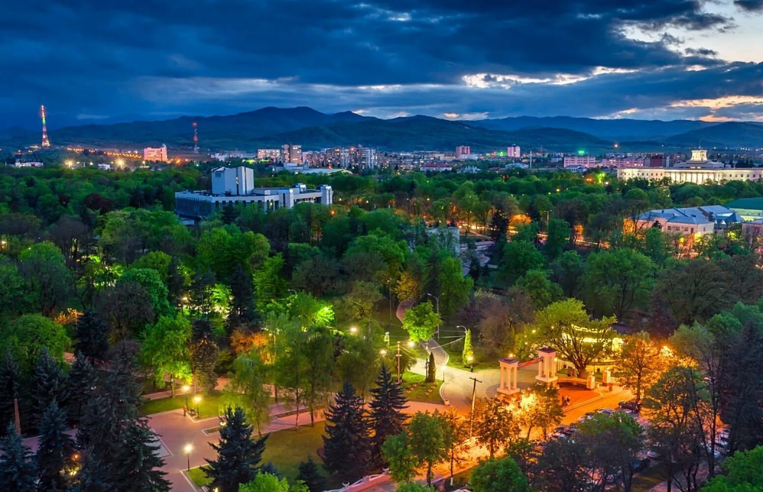Город Нальчик Атажукинский сад