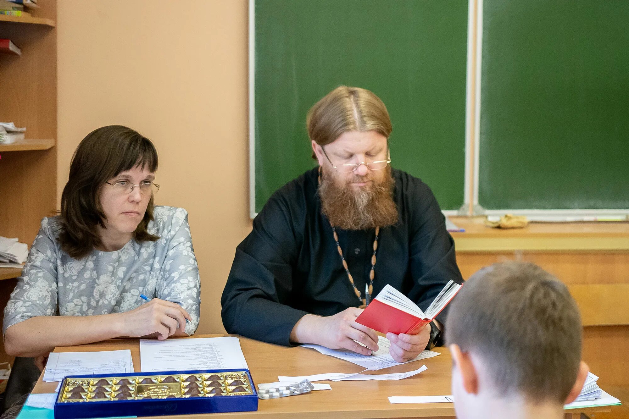 Православная гимназия орел. Православная гимназия Орел Кукши. Орловская православная гимназия. Директор православной гимназии Орел. Орловская православная гимназия Кукши Лесков.