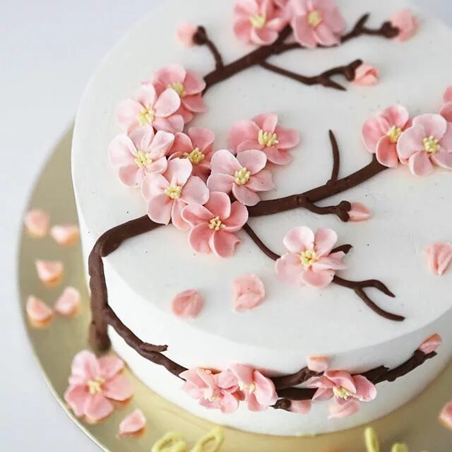 Украшение торта Сакура. Тортик с сакурой. Торт цветок Сакуры. Торт с цветами Сакуры.