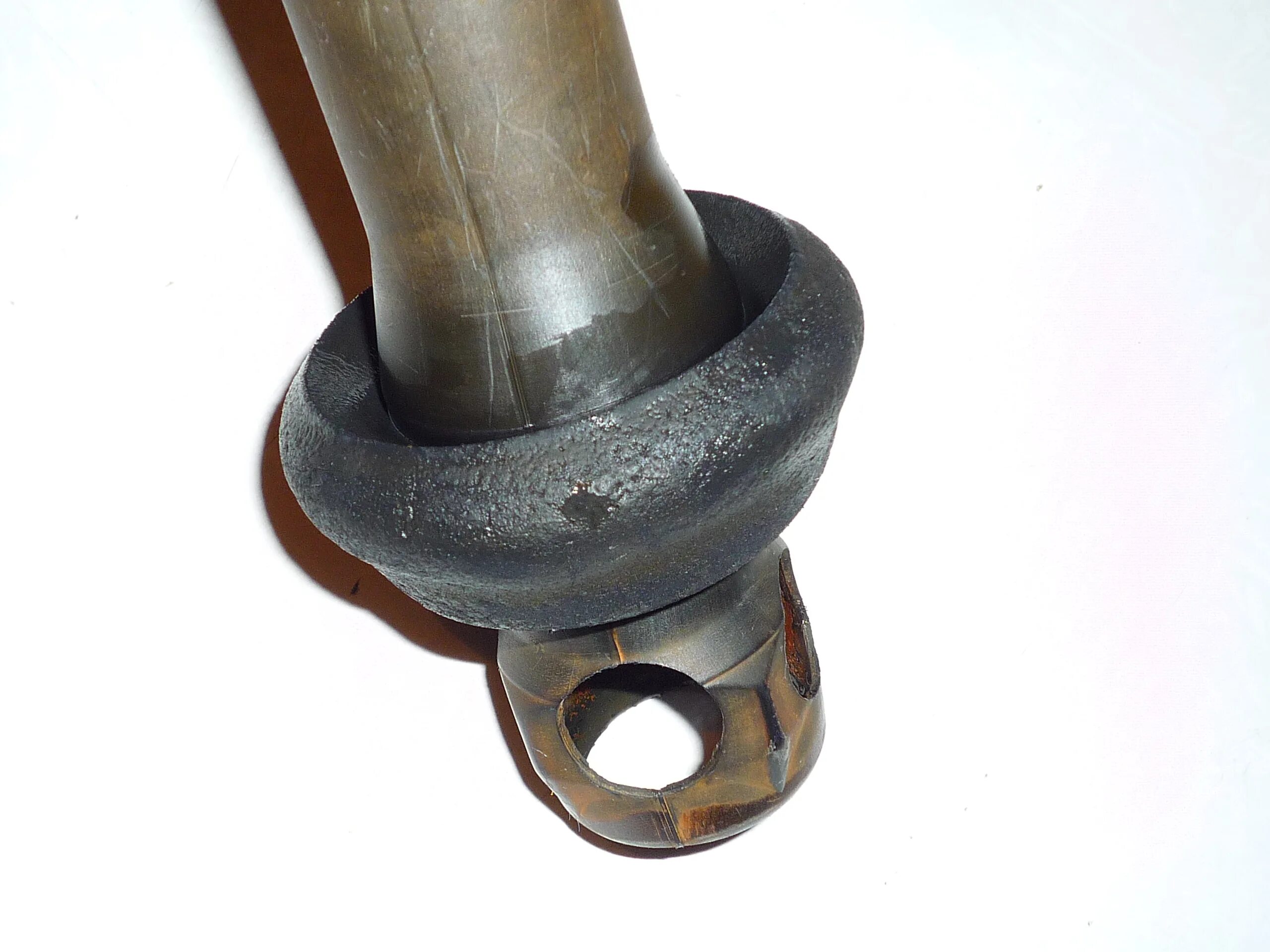 Клапан груша d24. Груша резиновая к арматуре ас-2 с отверстием. Груша для унитаза старого образца. Клапан груша для советского унитаза. Арматура для сливного бачка аб-118.