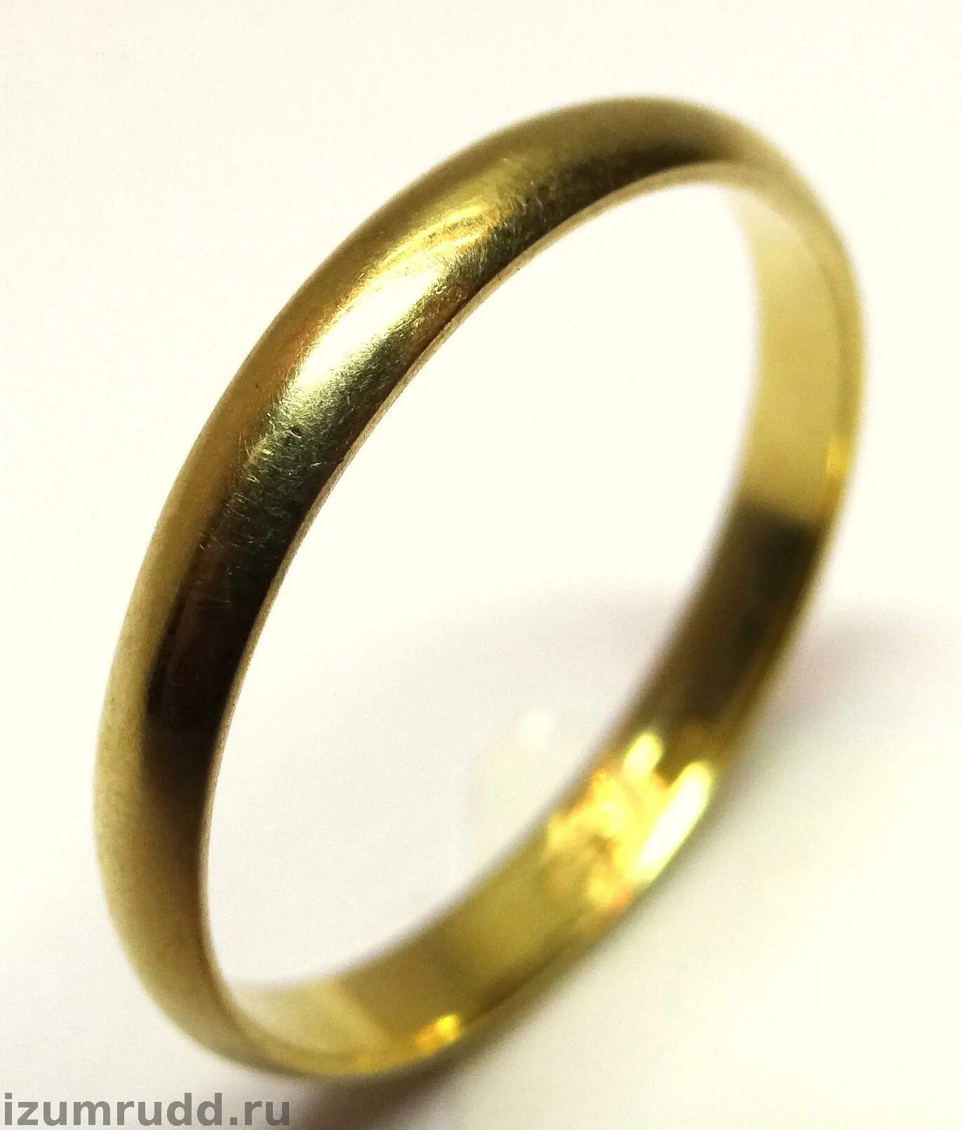 Обручальное кольцо 750 пробы каrtier. Проба золота обручальных колец. Желтое золото 750 пробы. 585 проба золота санлайт кольца. Проба золота обручальных колец.