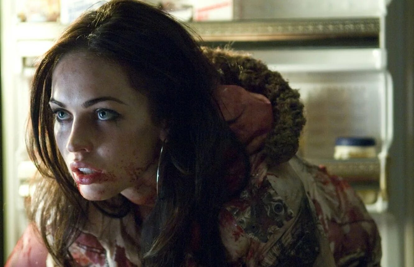 Ужастики про женщин. Ужастики про женщин. Ужастики про женщин. Ужастики про женщин. Женщина в чёрном 2 ангел смерти.