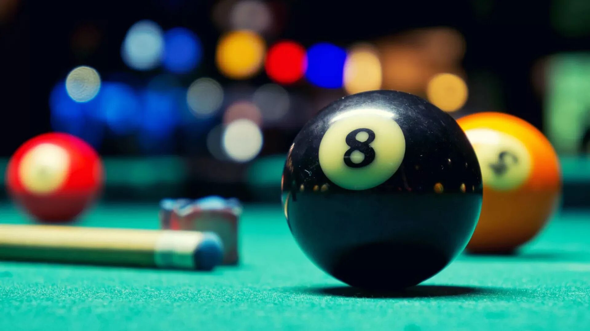 8 на черном шаре. Бильярд "8 Ball Pool". Бильярд "9 Ball Pool". Биллиард пул. Шары на бильярдном столе.