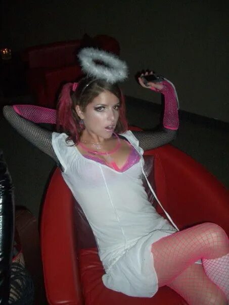 Anna kendrick upskirt - Anna Kendrick Upskirt Panties Flash.