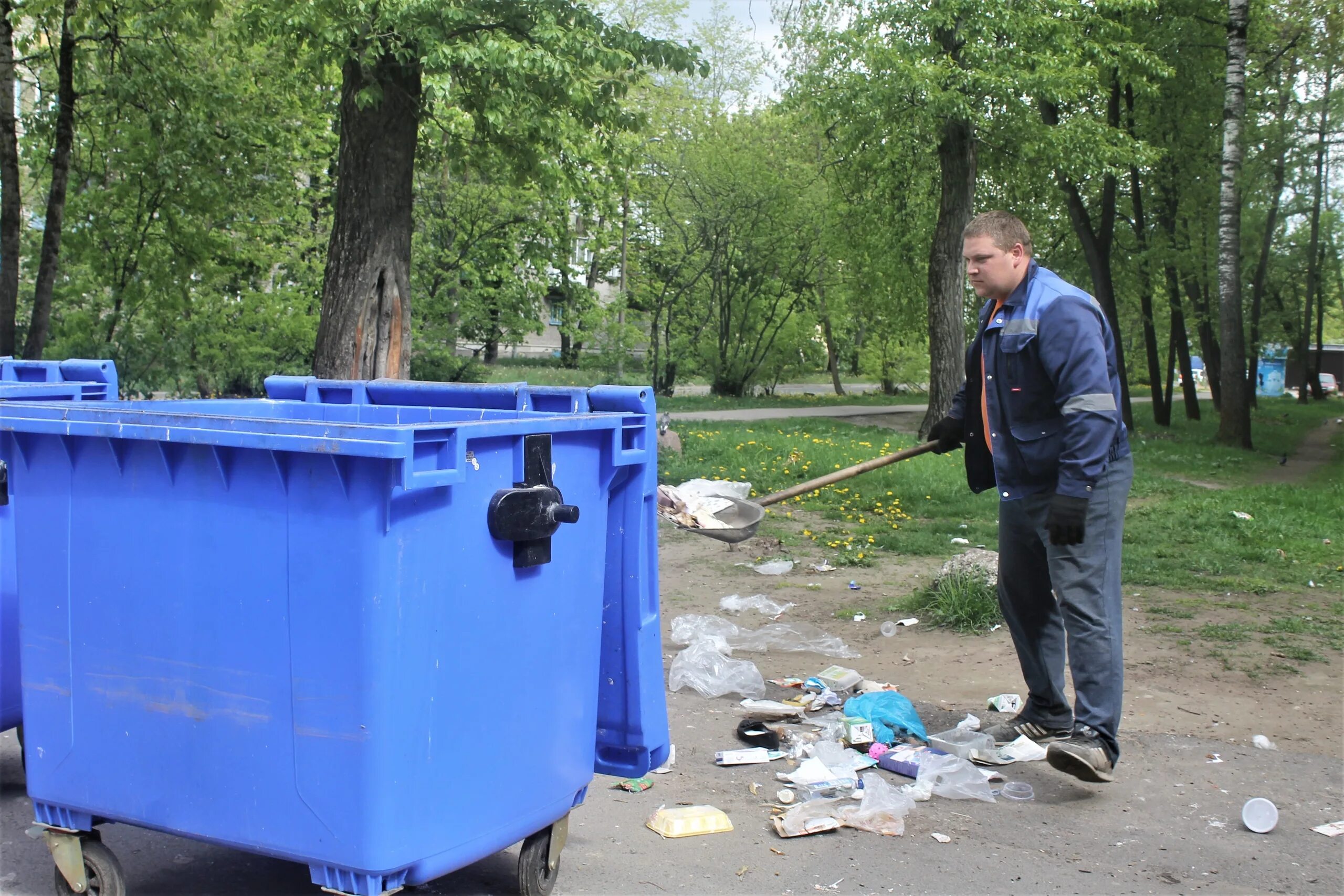 строительные отходы утилизация. договор на оказание услуг по вывозу твердых бытовых отходов. мусорный бак в лесу. информационные таблички на контейнерных площадках. объявление о вывозе мусора в снт.
