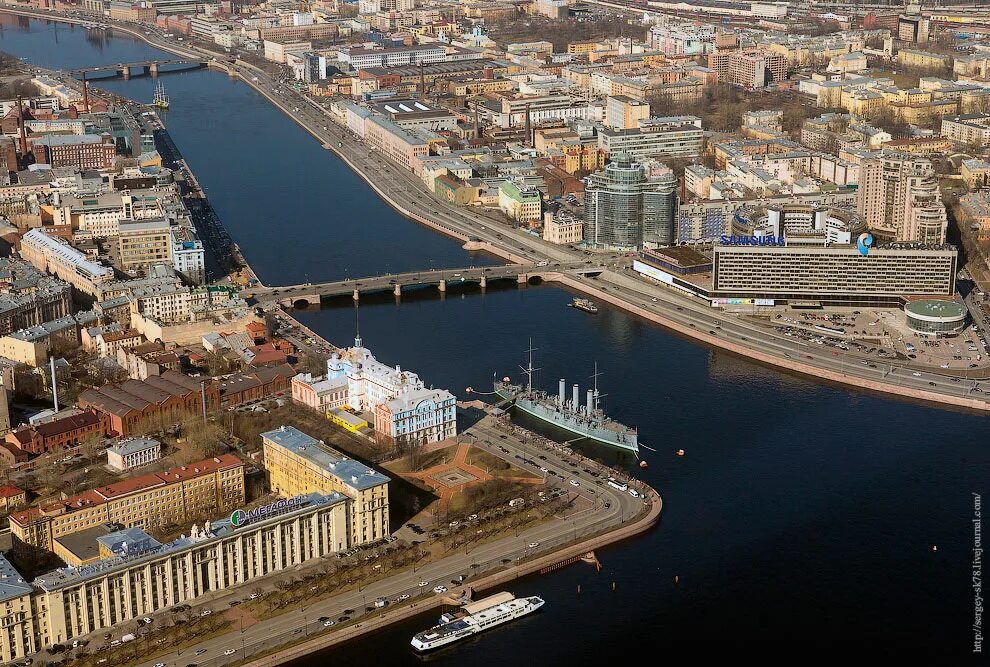 Санкт-Петербург с высоты птичьего полета. Сан Петербург с высоты Птичево полета. Насколько спб