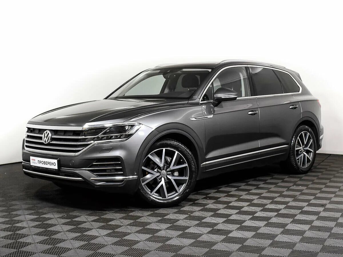 Volkswagen touareg 3 2. Фольксваген Туарег серый. Серый Туарег 2019. Фольксваген Туарег lll 2.0. Фольксваген Туарег серого цвета.