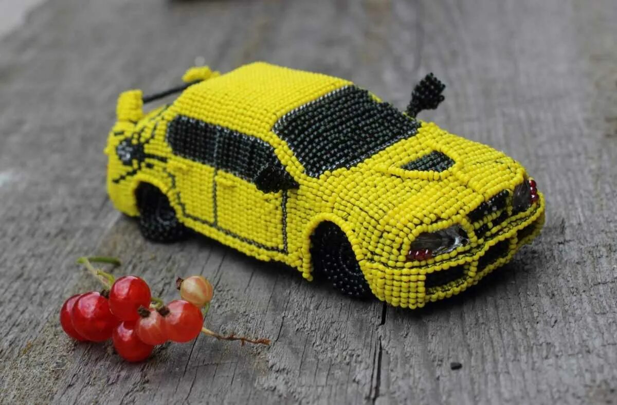 Кабриолет пиксельный. Рисование по клеточкам машины. Молния маккуин по клеточкам. Знак автомобиля кадиллак. Мозаика "военная техника" 300 цветных фишек.