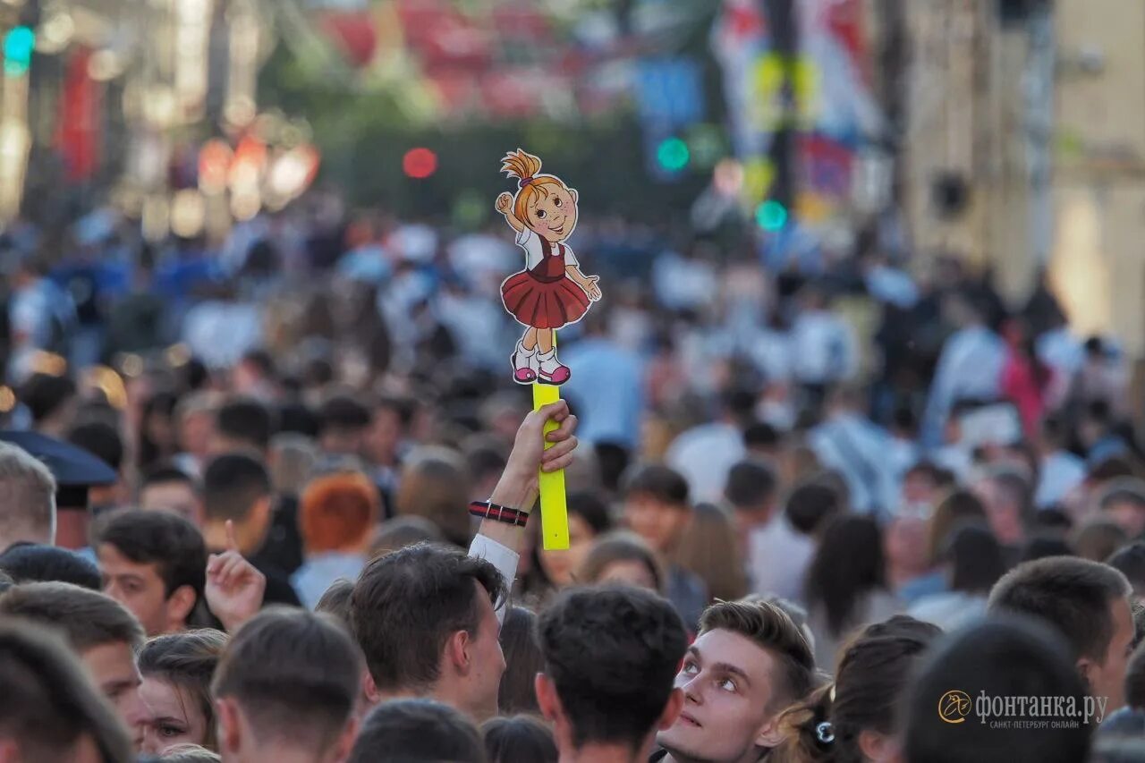 Трансляцию алые паруса. Алые паруса 2022. Питер праздник. Алые паруса 2022 в Санкт-Петербурге. Петербург выпускной 2022.