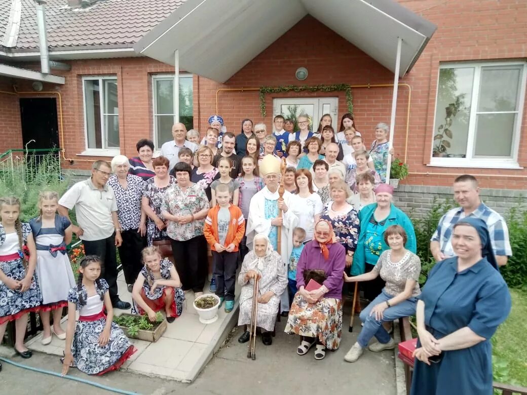 Геронтологический центр люблино. Нежинский геронтологический центр 5-я марьяновская. Пансионаты для пожилых омская область. Санаторий таврический омская область. Дом для пожилых в омске.