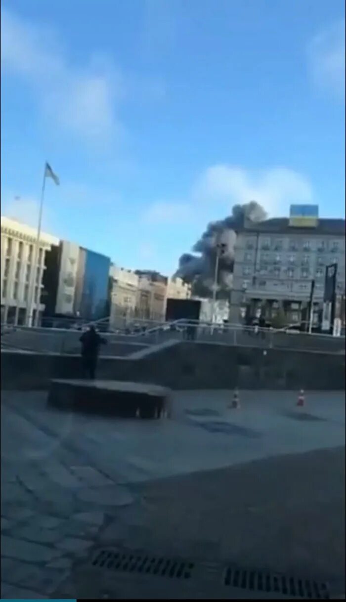 Удары по о киеву банковой. Удары по о киеву банковой. Удары по о киеву банковой. Удары по о киеву банковой. Банковая паника.