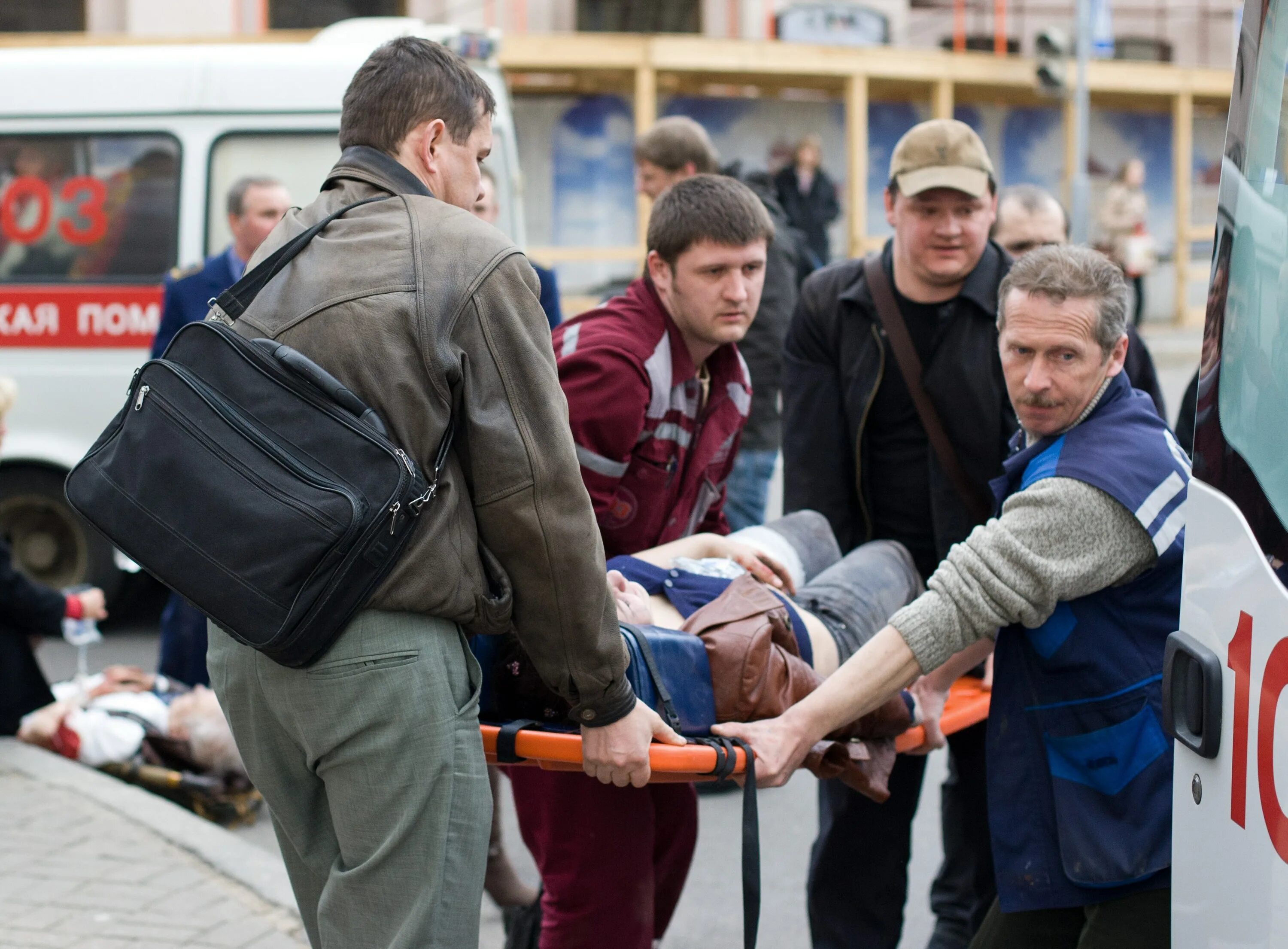 Теракт в метро минск 2011. Взрыв в Минском метро 2011. Взрывы в метро 11 апреля 2011. Теракт метро Белоруссии в 2011.