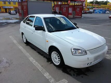 Приоры авито хэтчбек