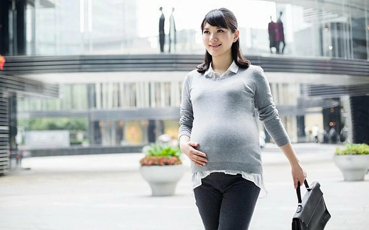Китайский беременность. Беременные китайские женщины. Беременная китаянка. Китайские девушки беременные. Красивые китаянки беременные.