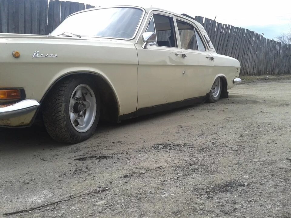 Диски турбинки газ 24. Диски штатные 2410. Литье газ. Литье газ. Литье газ 2410 заводские.