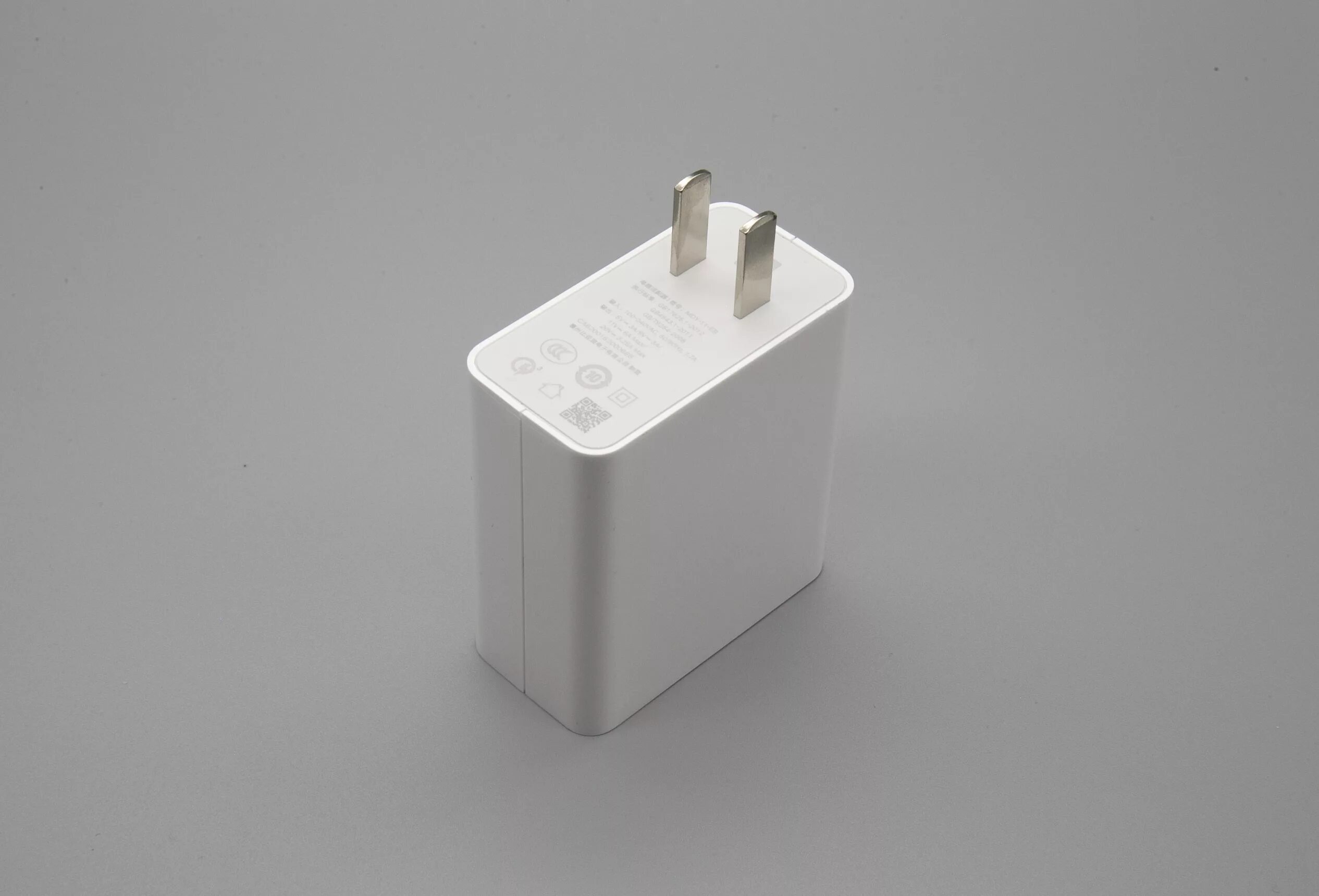 Блок питания xiaomi 18w. Зарядка huawei 5v 2a. Оригинальный блок xiaomi. Mi 33w wall charger. Original xiaomi 3 usb charging hub mini power strip with 3 sockets standard plug -.