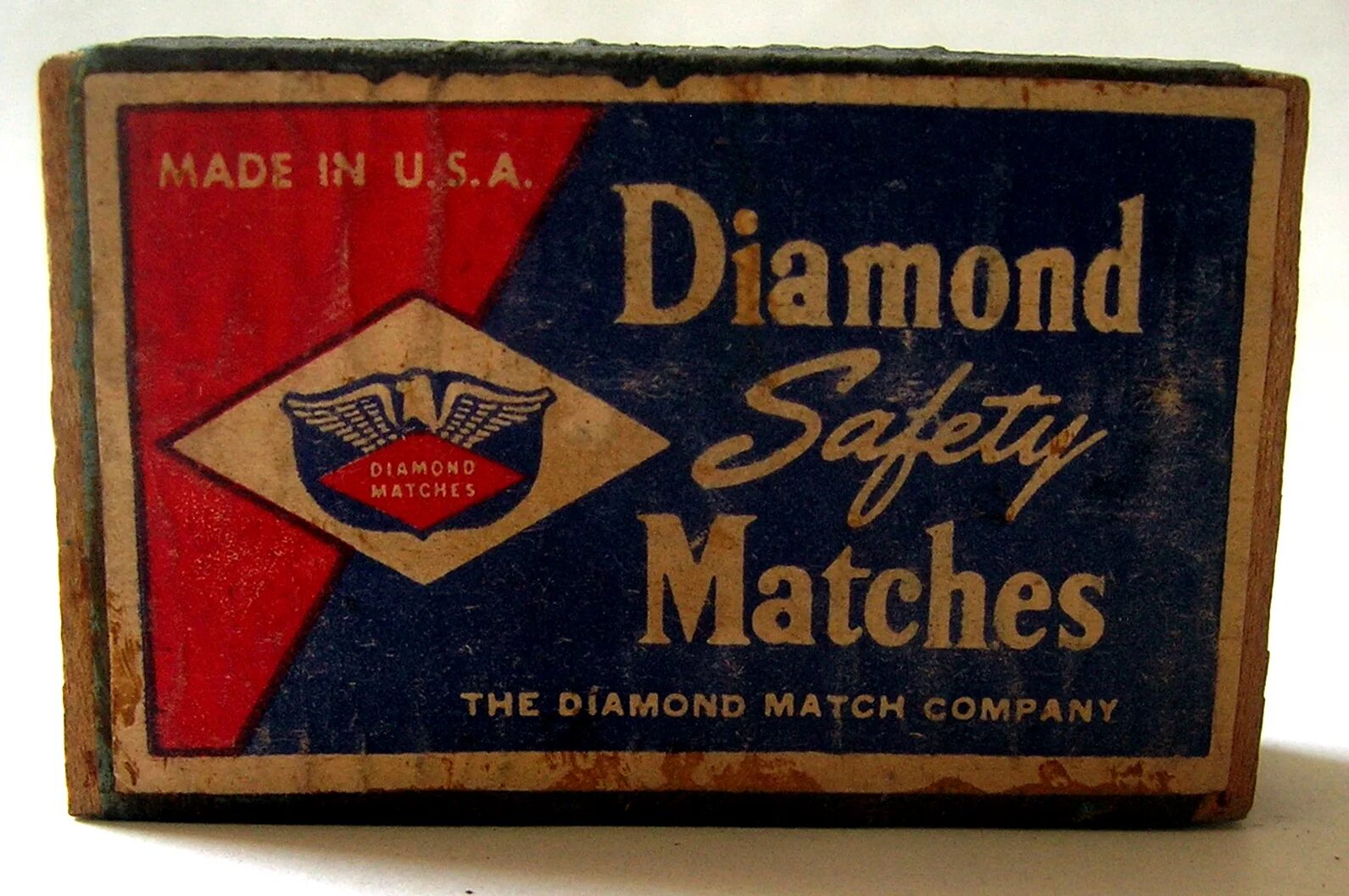 Selected matches. Diamond Match Company. Этикетка Diamond Match Company. Матч Company. American Matches.