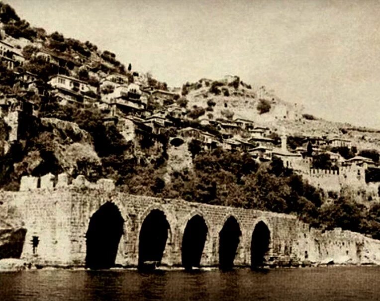 Аланья Турция в 20 веке. Alanya 1958. Старинная Алания. Фотосессия в Старом городе Аланья. Старая аланья турция