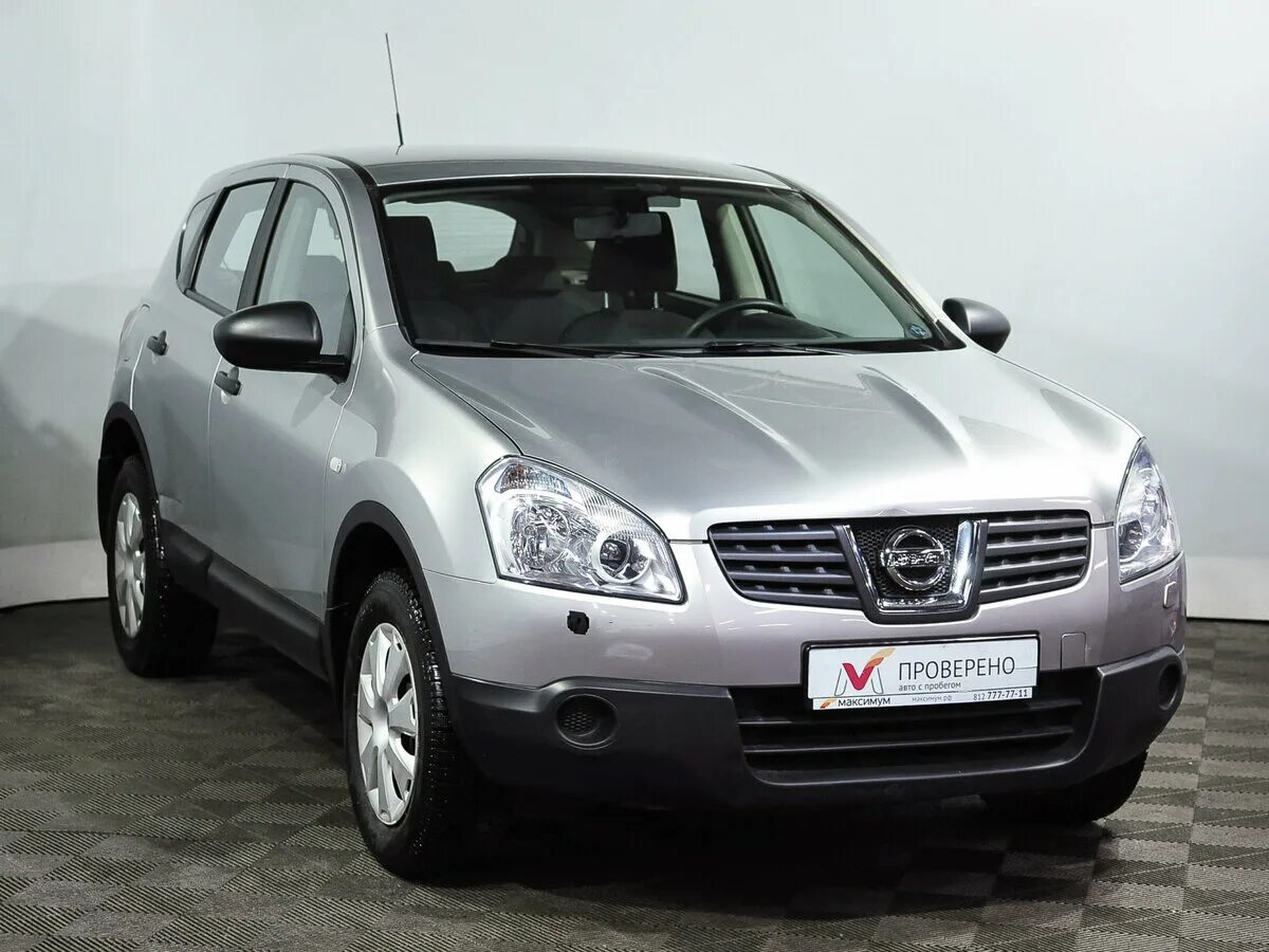 Купить б/у Nissan Qashqai II 1.2 CVT (115 л.с.) бензин вариатор в Казани: серый 