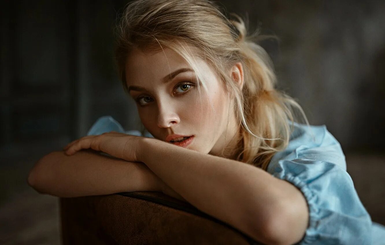 Как называется песня алиса модель и актриса. Алиса тарасенко. alice tarasenko алиса тарасенко модель. георгий чернядьев фотограф. alisa tarasenko портрет.