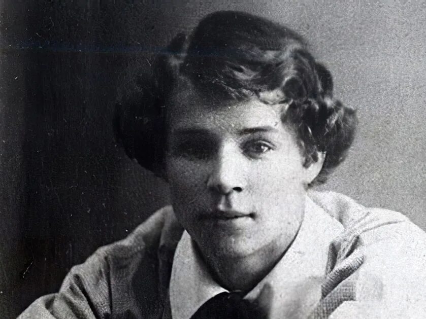 Есенин 1925. Герой сергея есенина. Герой сергея есенина. Сергея есенина 100. Герой сергея есенина.