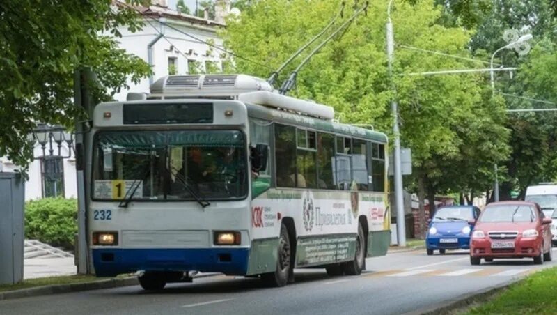 Ставрополь троллейбус СМУТП. Троллейбус 245 Ставрополь. СМУТП троллейбусный парк Ставрополь. Троллейбусный парк Ставрополь 2021.