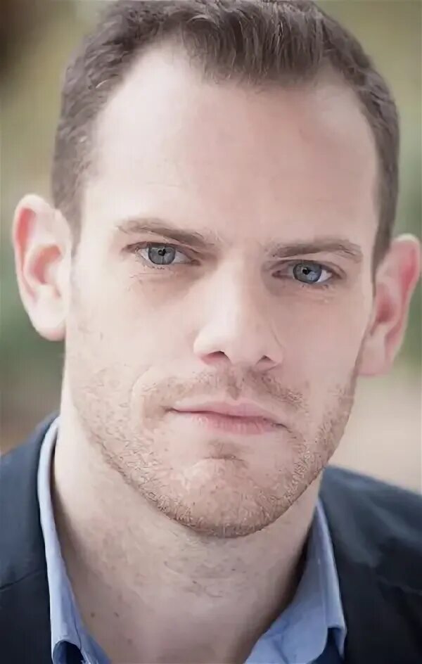 Julian james. Britain james. Мистер бонд ялта. Mr bond. Диджитал бритэн.