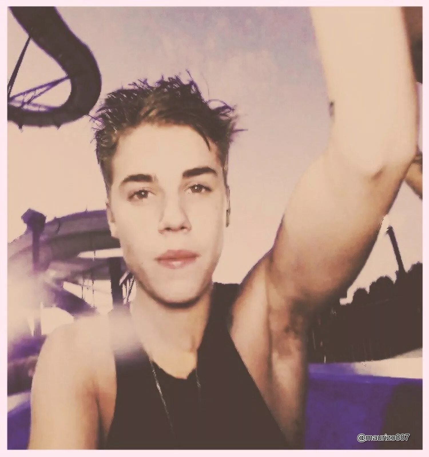 Justin beauty and beat. Джастин бибер бьюти энд а бит. bieber beauty. beats bieber. beauty and a beat текст.