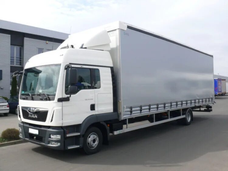 Мерседес атего тентованный 5т. Man 8 тонник. Хендай 10 тонник. Ман тгл 5 тонник. Mercedes atego 818.