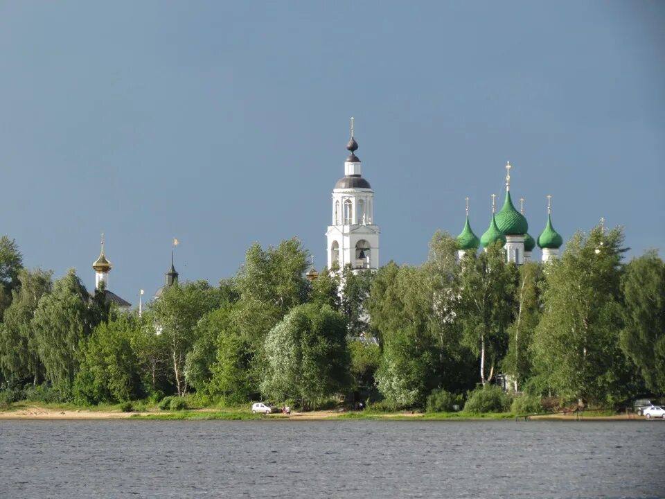 Ярославль углич на машине. Ярославль Ростов Углич. Углич Ярославская область рыба. Углич Ярославская область погода.