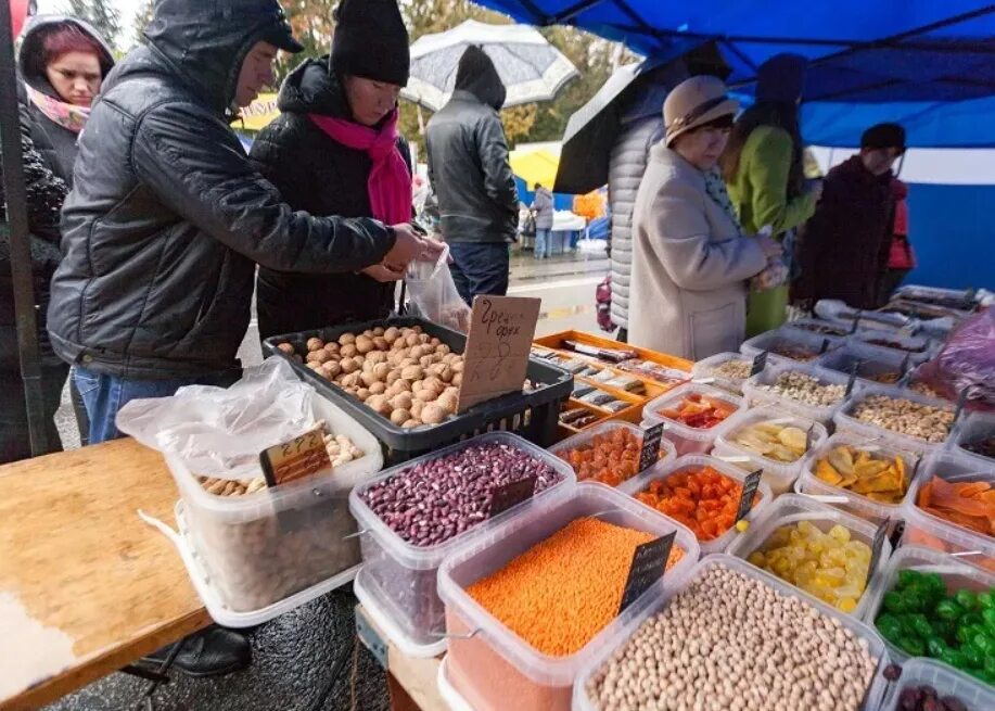 С какого числа начинается ярмарка. Продовольственная ярмарка. ярмарка продовольствия. ярмарка продукты. продуктовая ярмарка.