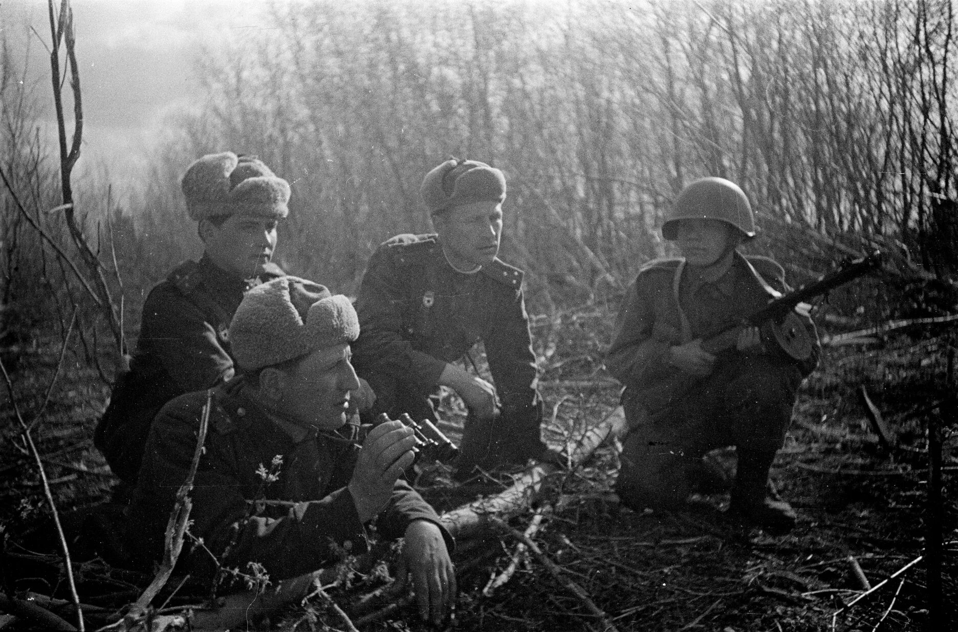 Военнослужащие в военное время. ВОВ 1942-1943.