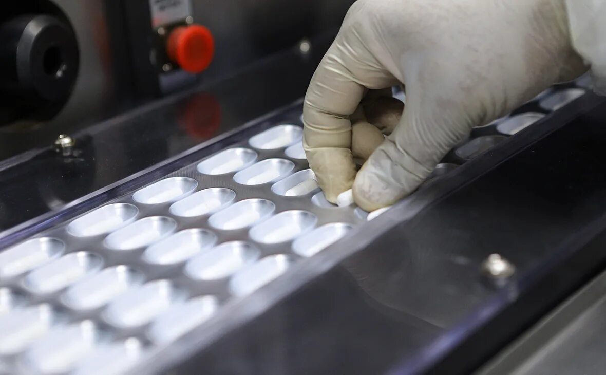 Фармацевтические производители. Сырье для фармацевтики. Фармацевтическая промышленность. Производство лекарств. Изготовление лекарственных препаратов это.