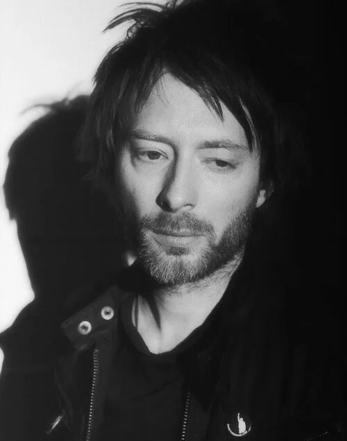 Том йорк и. Radiohead thom yorke. вокалист радиохед. radiohead том йорк. thomas edward yorke радиохед.