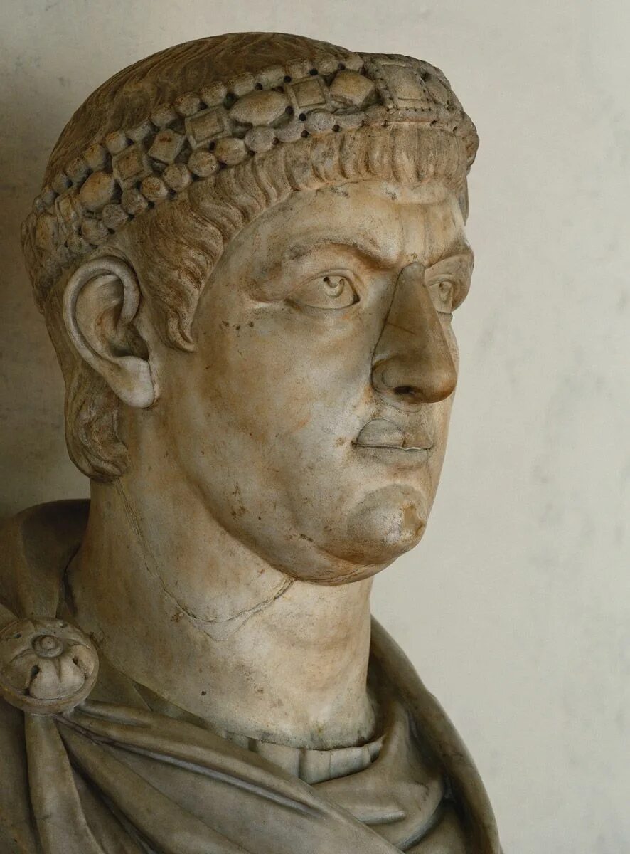 Великие римские императоры. Великие римские императоры. Император константин ватикан бюст. Константин великий император византии. Константин великий римский император.