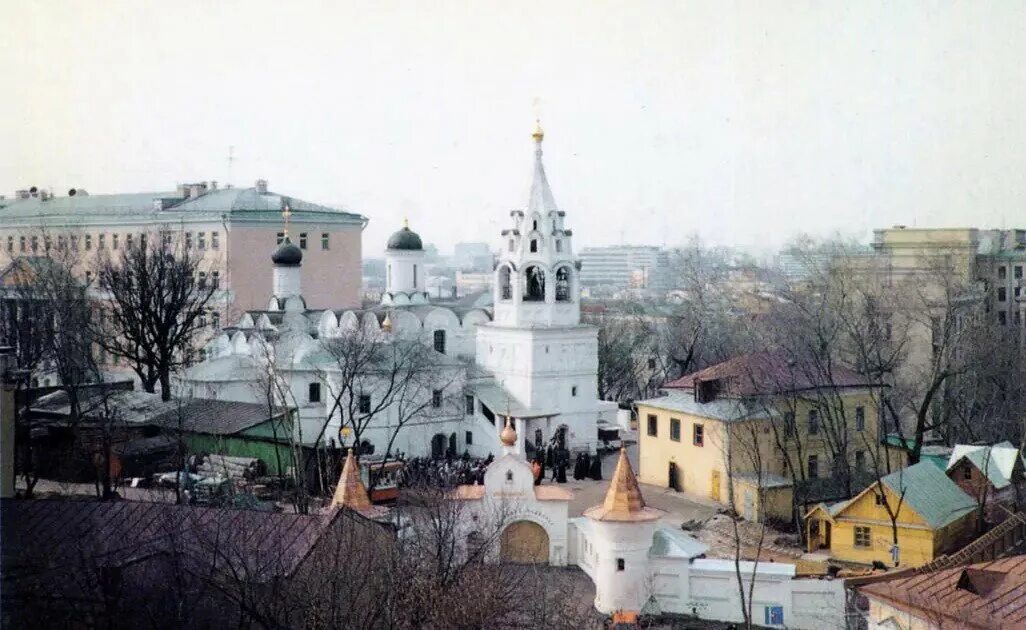 Храм великомученика никиты афонское подворье. Таганский холм (швивая горка). Пейзаж швивая горка. Швивая горка. Чертольский холм.