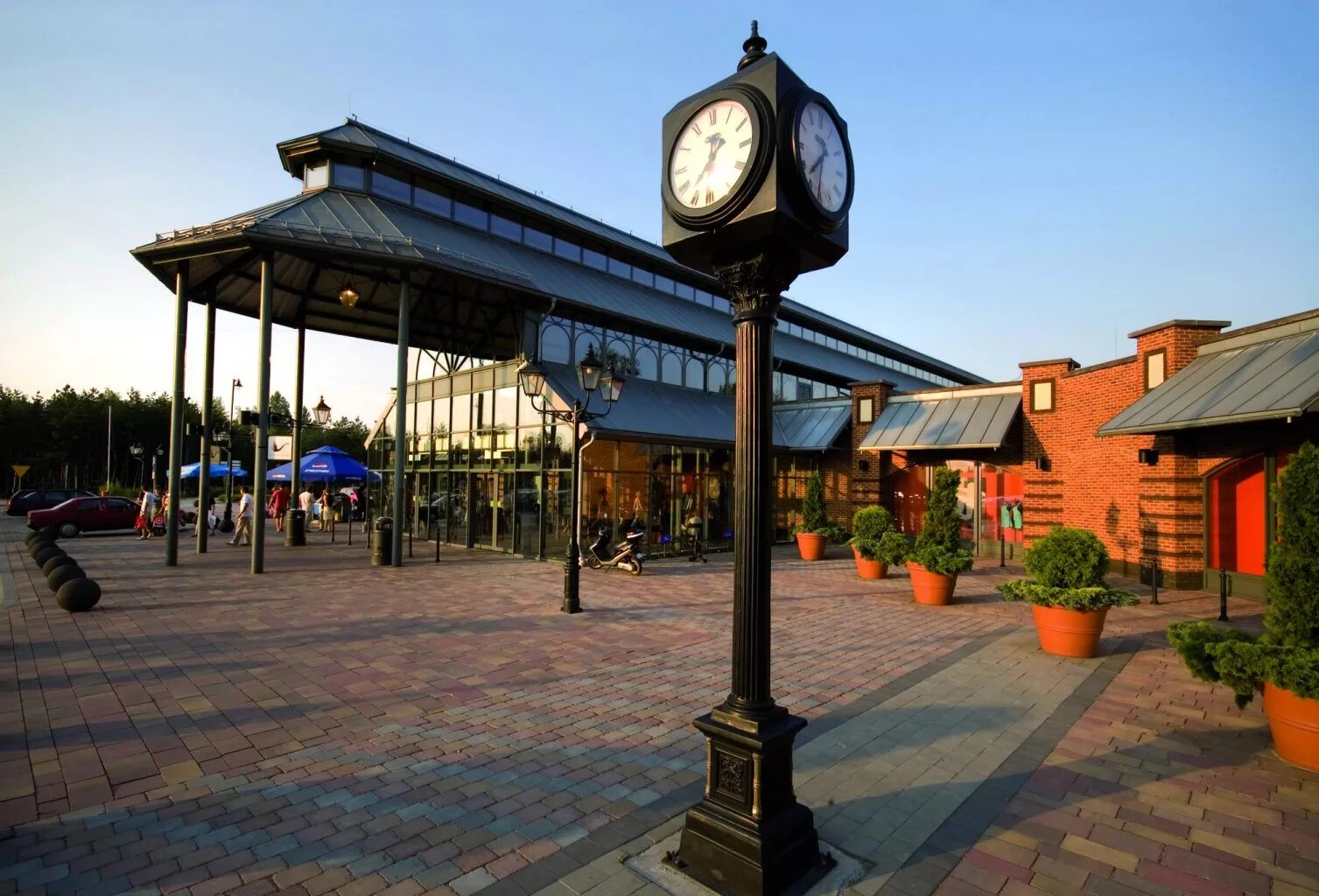 птак центр в польше. Factory ursus warszawa. польша гданьск спальные районы. Annopol warszawa factory. Factory annopol.