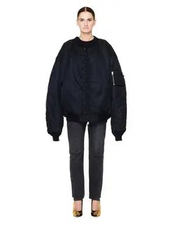 Бомбер vetements
