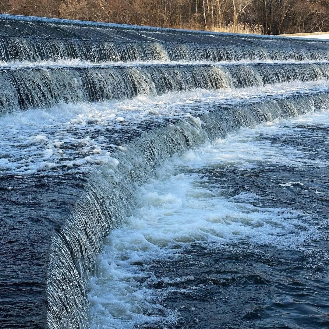 Водопады саратовской. Иргиз Саратов водопад. Водопады в Саратовской области на реке Иргиз. Балаково водопады на Иргизе. Саратовский водопад на большом Иргизе.