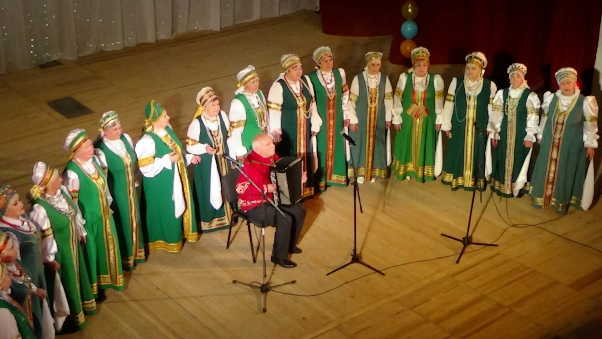 календарь ансамбль танца. дом культуры национального творчества. городской дом культуры национального творчества саратов. саратов городской дом культуры национального творчества адрес. ансамбль народного танца варенька.